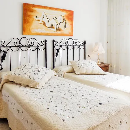 2 Bedroom Beautiful In